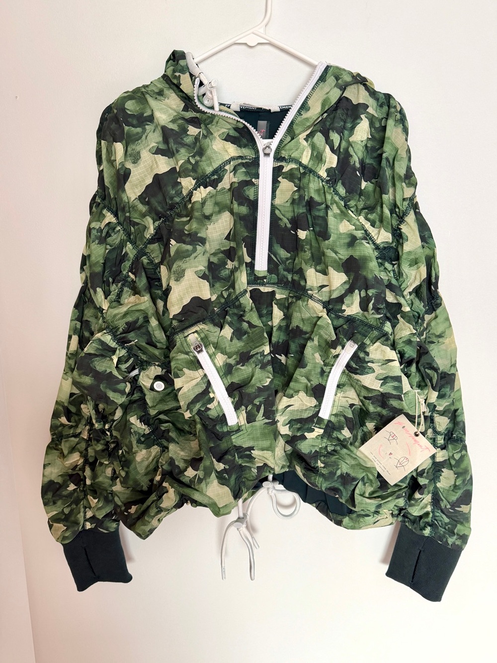 NWT FP Free People Movement Happy Camper Pullover Hoodie Small